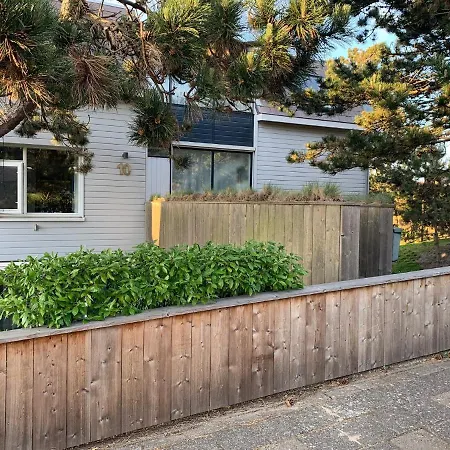 Brouwer アパート *